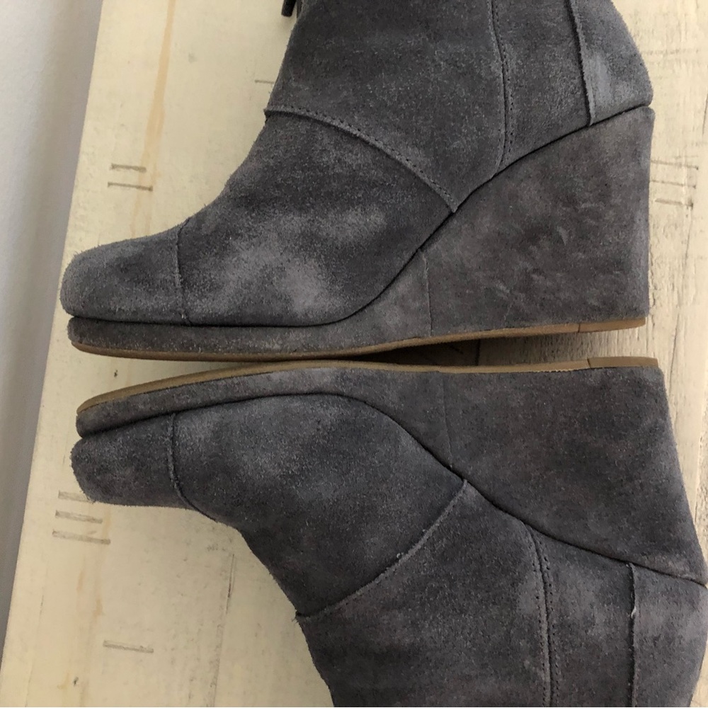 Toms Desert Wedge High Dark Grey Suede - Picture 6 of 9